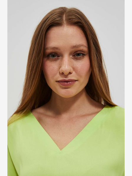 Moodo Зелена тениска с V-образно деколте Moodo
