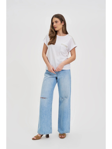 Moodo Дамска тениска със сребриста апликация Moodo – бяла