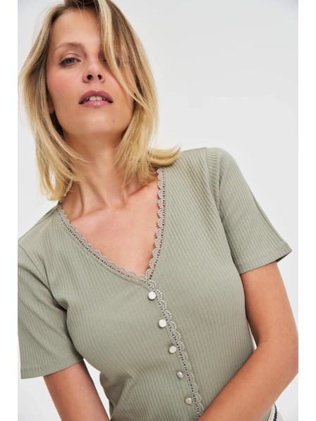 Moodo Дамска маслинена тениска с копчета