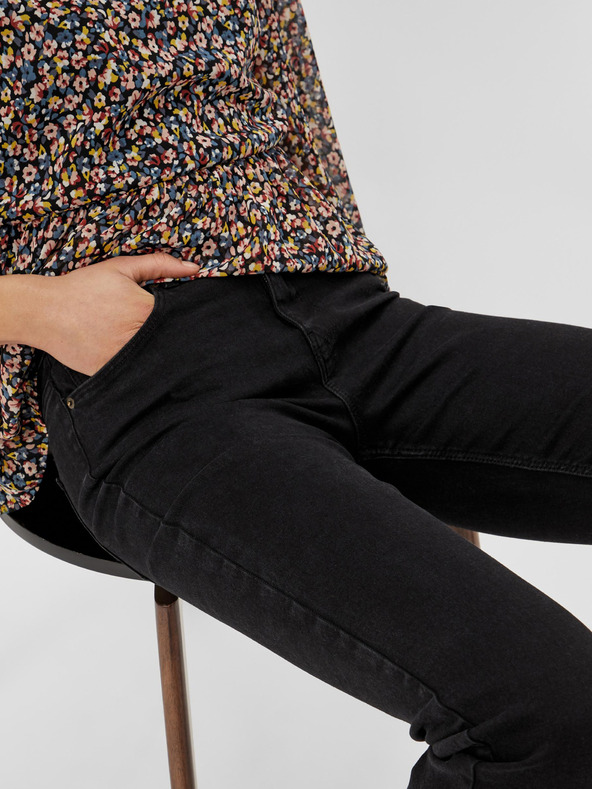 Pieces Черни изрязани дънки с права кройка Pieces Luna