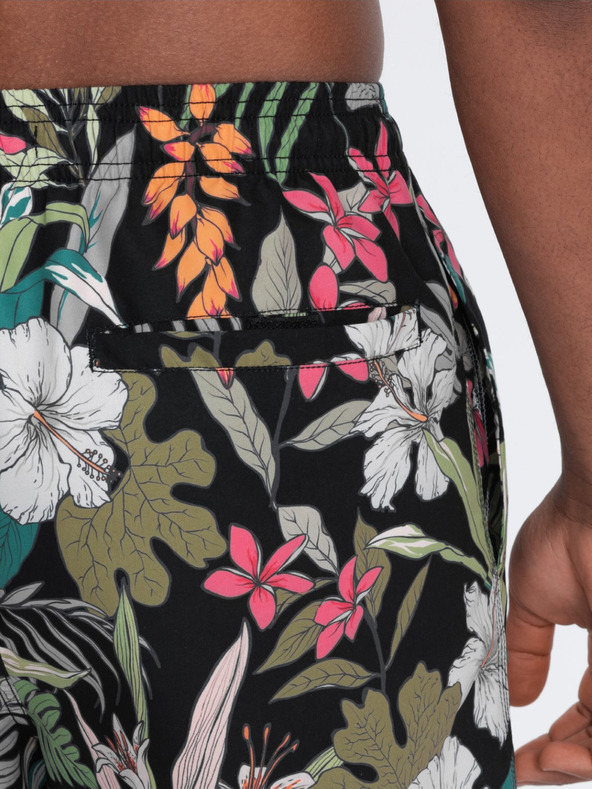 Ombre Clothing Мъжки черно-зелен бански с тропически шарки Ombre Clothing