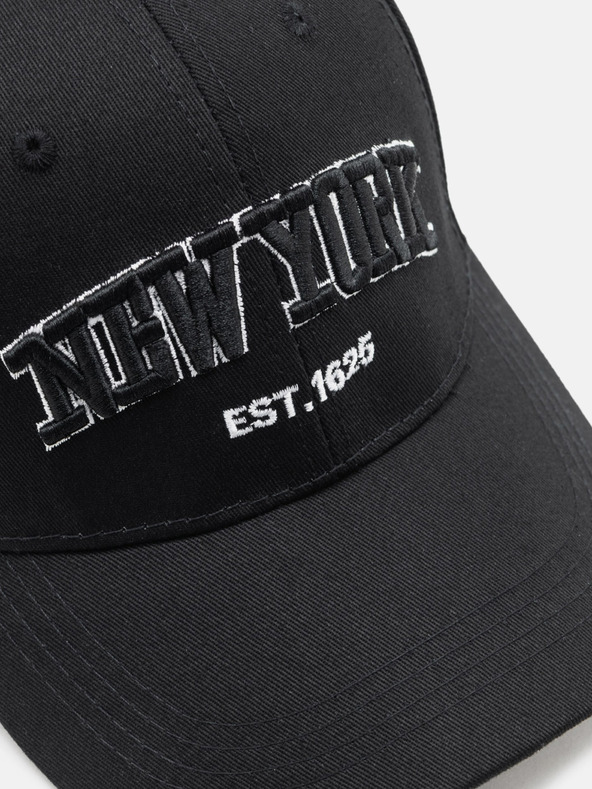 Edoti Черна мъжка шапка Edoti