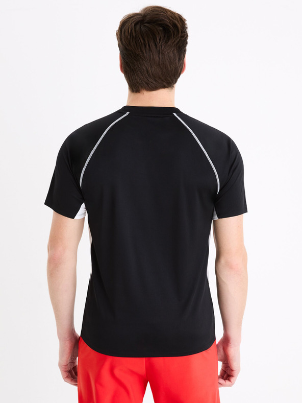 Celio Черна мъжка спортна тениска Celio Marvel Iron Man