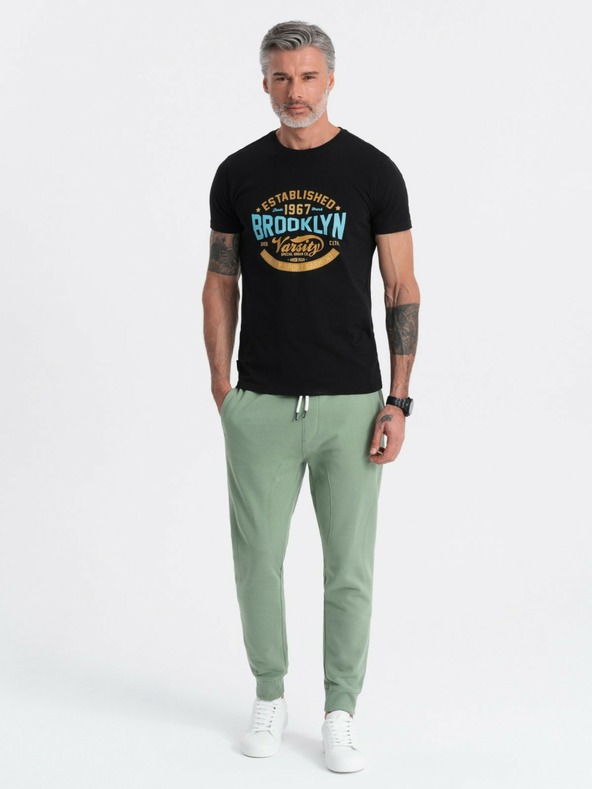 Ombre Clothing Зелено мъжко долнище jogger Ombre Clothing