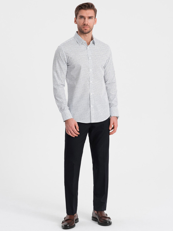 Ombre Clothing Бяла мъжка риза с шарки Ombre Clothing