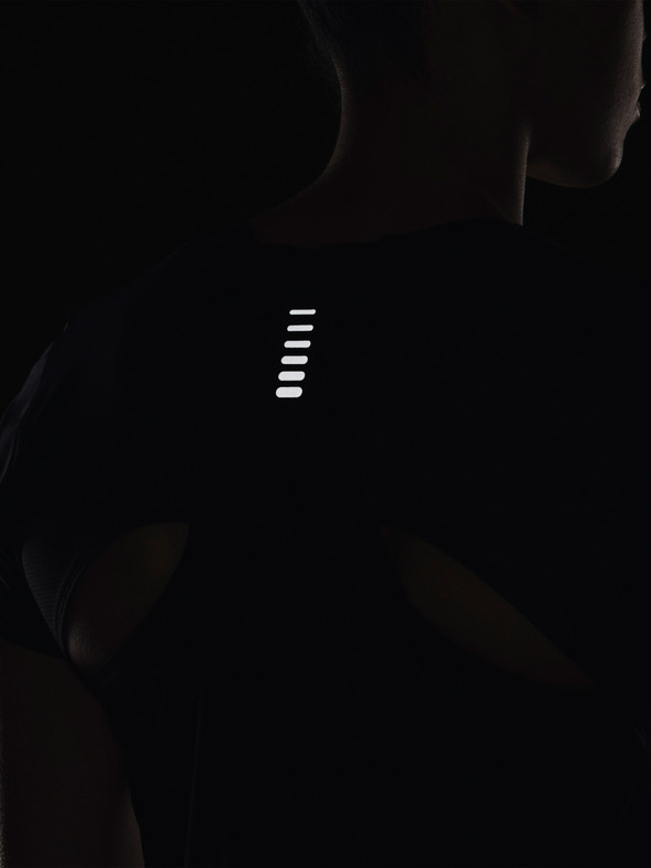 Under Armour Дамска тениска Under Armour UA IsoChill Run Laser Tee