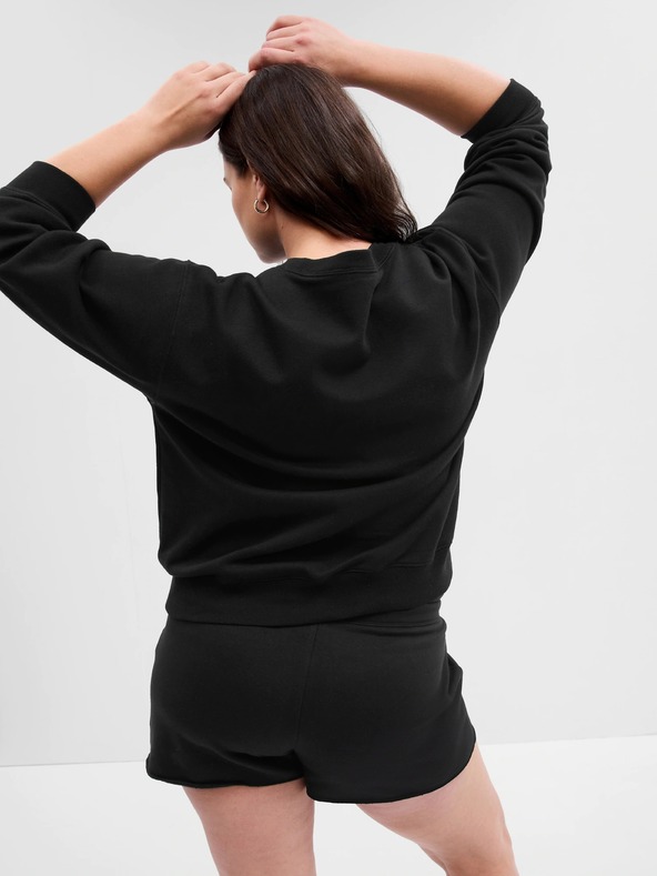 GAP Овърсайз суитчър с логото на GAP