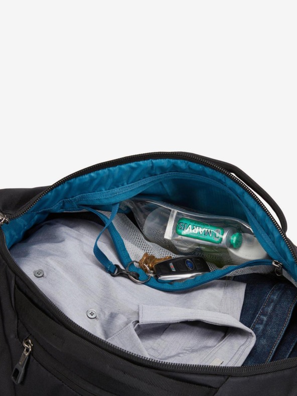 Thule Черна пътна чантаThule Subterra