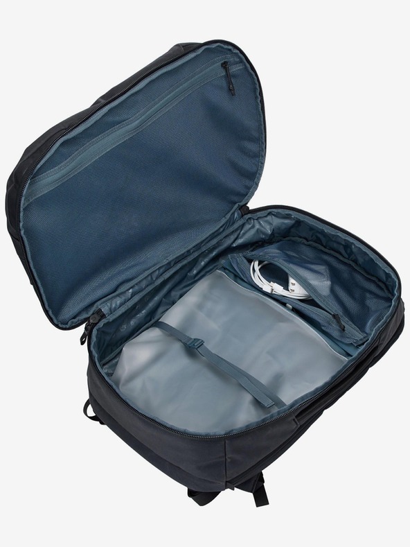 Thule Черна пътническа раница Thule Aion 40 л