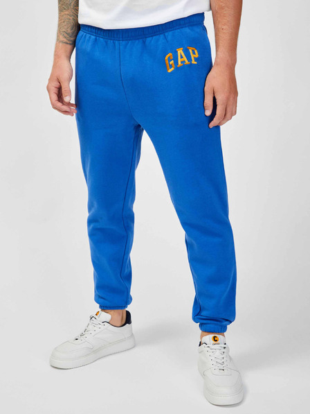 GAP Спортни панталони с бродирано лого и поларена материя GAP
