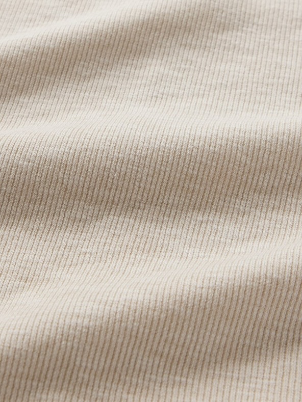 GAP Трикотажна тениска с ребра GAP
