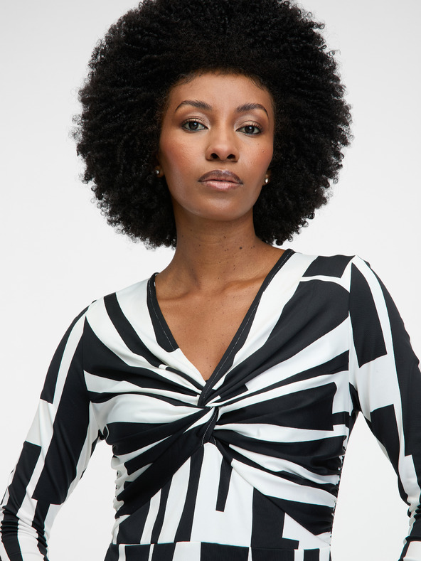 Orsay Черна дамска рокля с дължина до коляното ORSAY