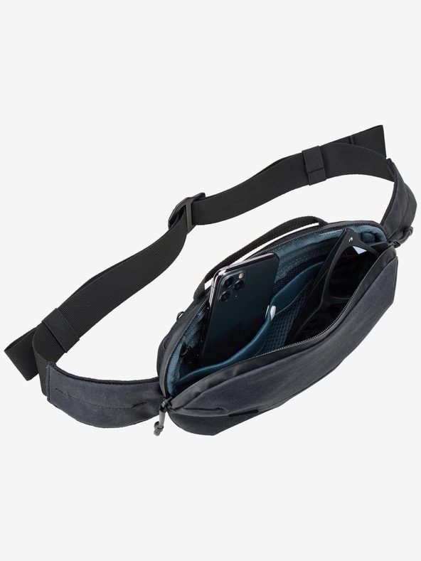 Thule Черна пътна чанта Thule Aion