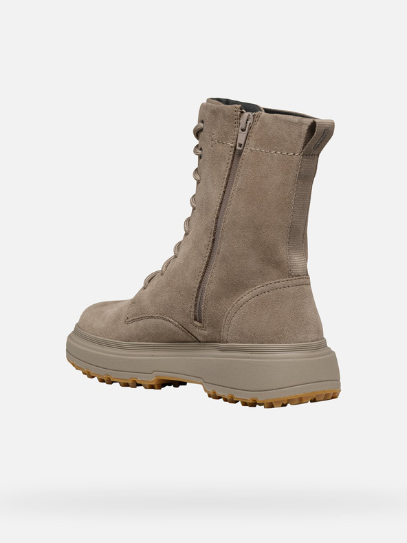 Geox Бежови дамски анкл обувки Geox Lamidie + grip abx