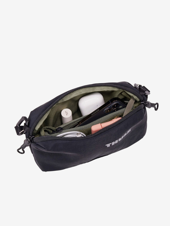 Thule Черна чанта за рамо Thule Paramount с обем 2 л