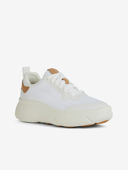 Geox Бели дамски маратонки Geox Nebula 2.0