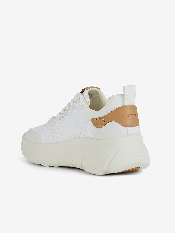 Geox Бели дамски маратонки Geox Nebula 2.0