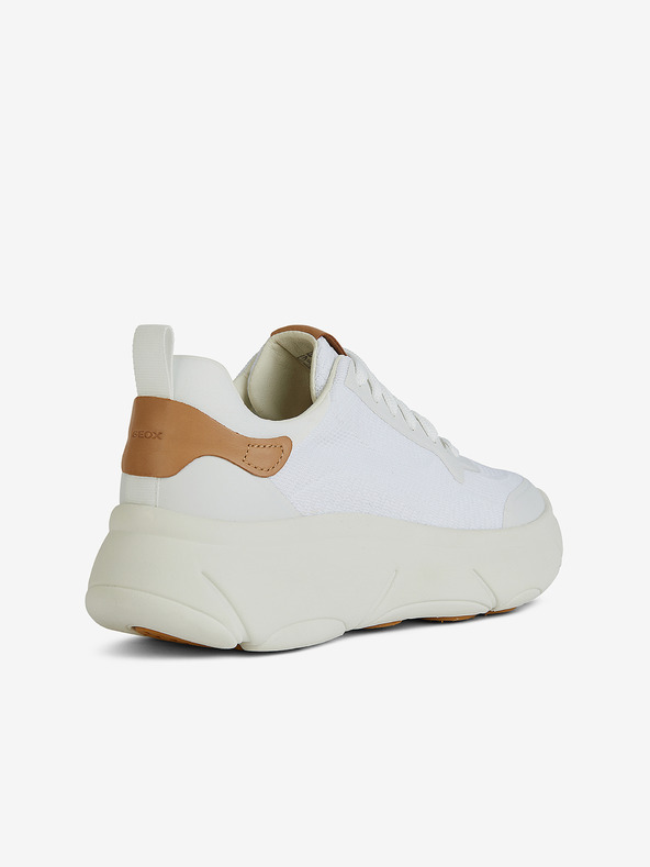 Geox Бели дамски маратонки Geox Nebula 2.0