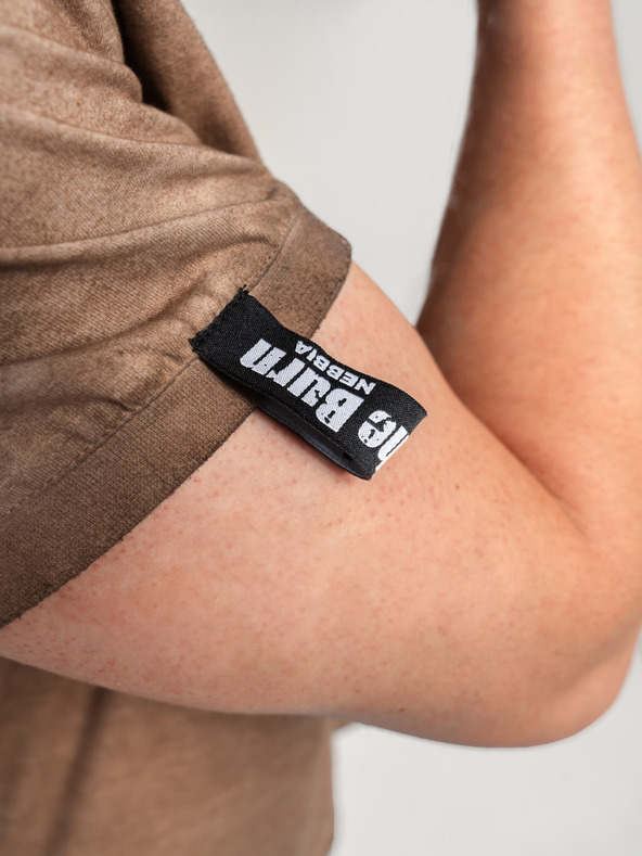 Nebbia Изпрана памучна тениска MAX OUT 357