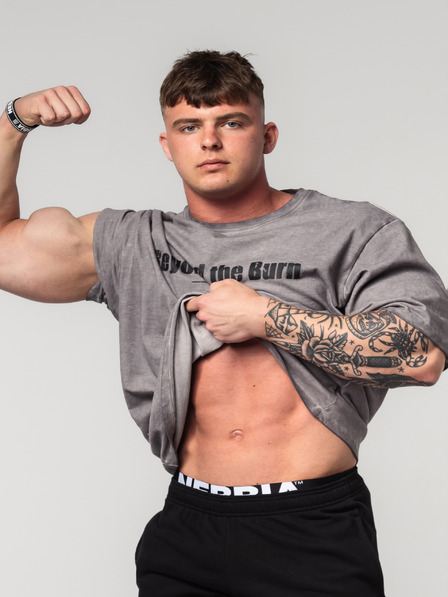 Nebbia Изпрана памучна тениска с голямо тегло GRIND 370