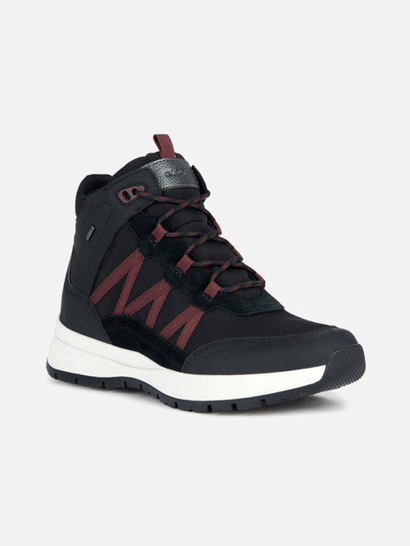 Geox Черни дамски маратонки Geox Braies ABX