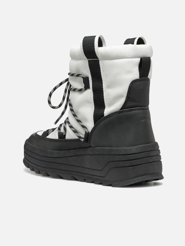 Geox Бели дамски обувки за глезена Geox Milleiny ABX