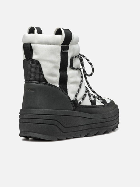 Geox Бели дамски обувки за глезена Geox Milleiny ABX