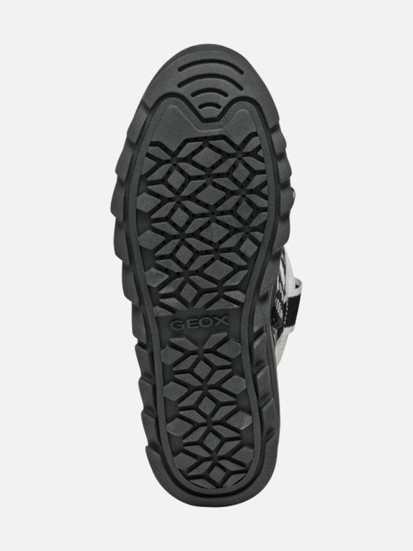 Geox Бели дамски обувки за глезена Geox Milleiny ABX