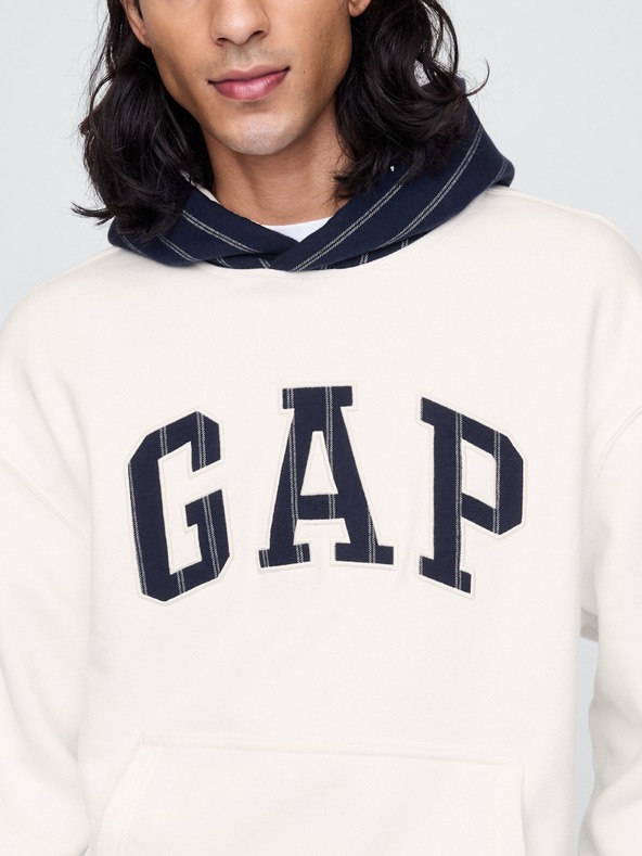 GAP Суитшърт с логото на GAP