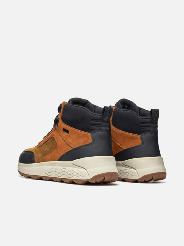 Geox Кафяви мъжки боти Geox Spherica 4X4 Abx