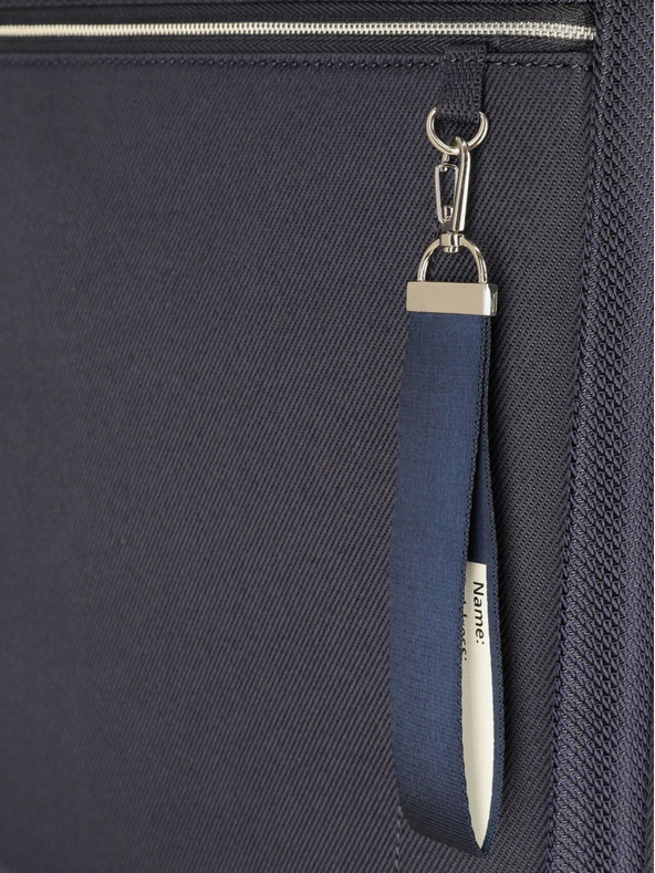 Travelite Тъмносин пътнически куфар Travelite Miigo 4w L