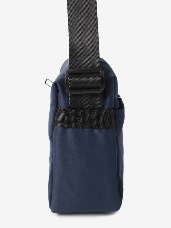 Hedgren Тъмно синя дамска чанта Hedgren Neutron M