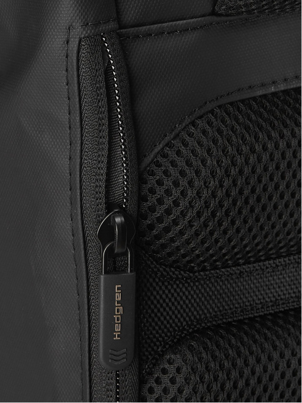 Hedgren Раница Hedgren Line в цвят каки