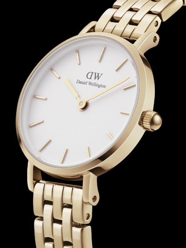 Daniel Wellington Дамски часовник Daniel Wellington PETITE в златисто