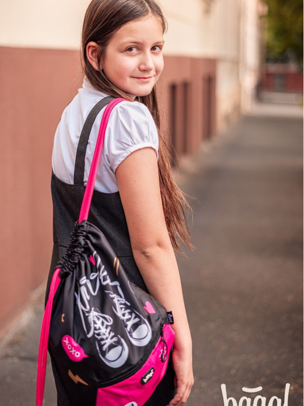 BAAGL  Черна чанта с джоб маратонки Baagl