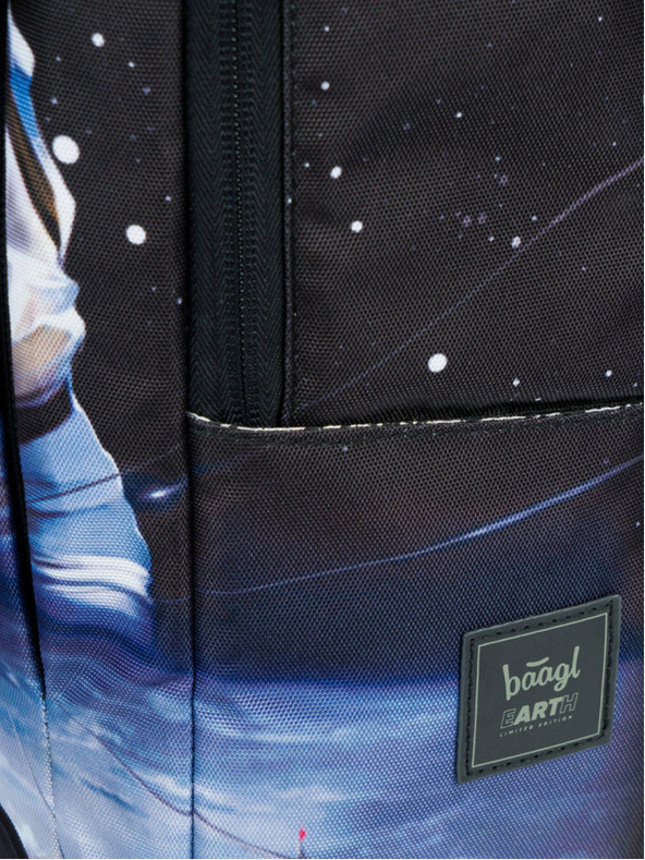 BAAGL  Черна раница Baagl eARTh - Cosmonaut by Caer8th