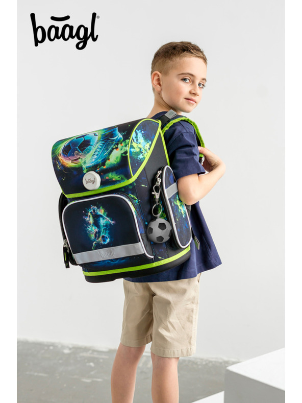 BAAGL  Зелена ученическа чанта Ergo Baagl Футболист