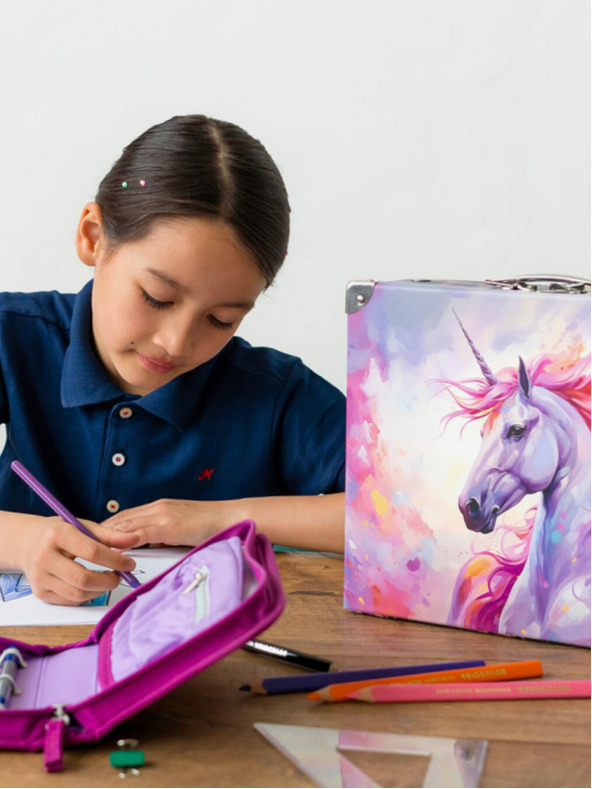 BAAGL  Лилав сгъваем училищен калъф с обков Baagl Царство на еднорозите