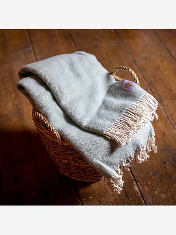 Balkanova Вълнено одеяло Elma VIII - ментово зелено