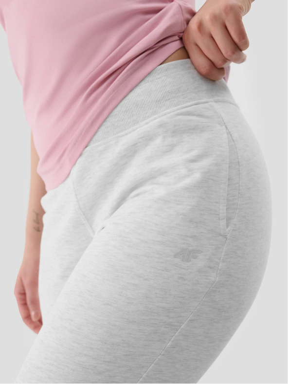 4F Дамско долнище jogger 4F