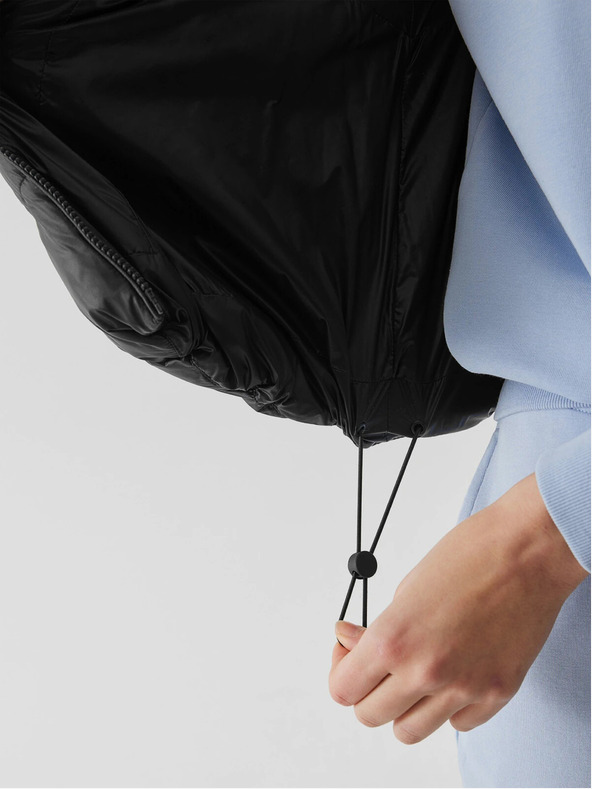 4F Дамска пухена жилетка с пълнеж от синтетични пера 4F