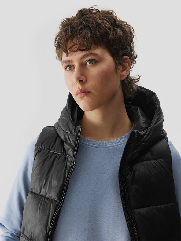 4F Дамска пухена жилетка с пълнеж от синтетични пера 4F