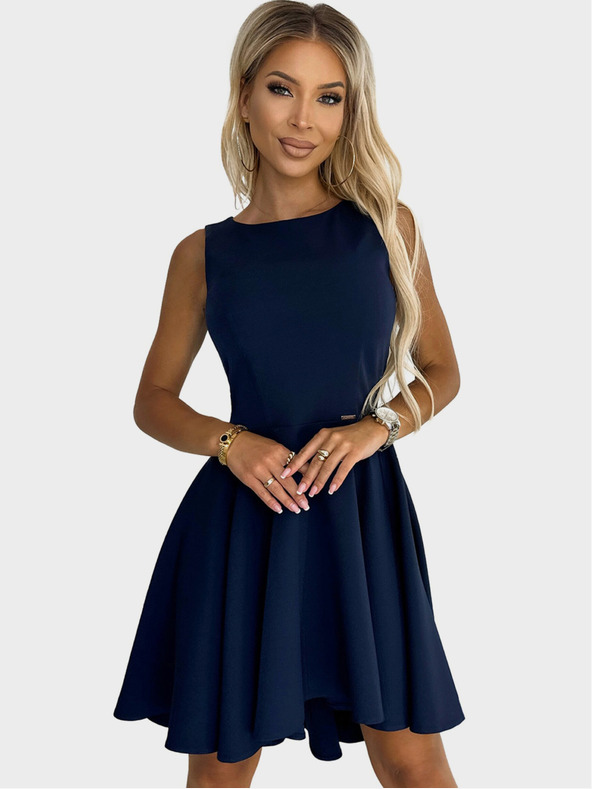 numoco Елегантна рокля с по-дълъг гръб - тъмно синьо Numoco