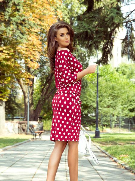 numoco Спортна рокля с вратовръзка и джобове - бордо + точки Numoco