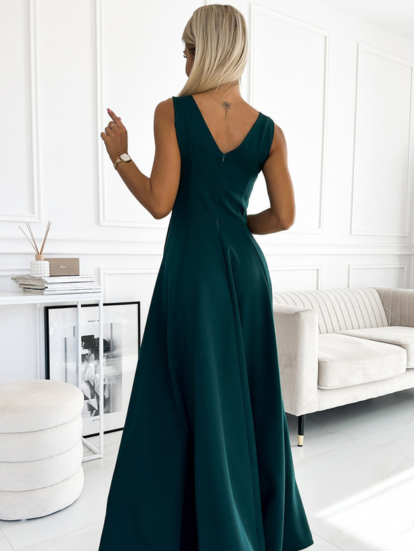 numoco Дълга елегантна рокля с деколте - зелена Numoco CINDY