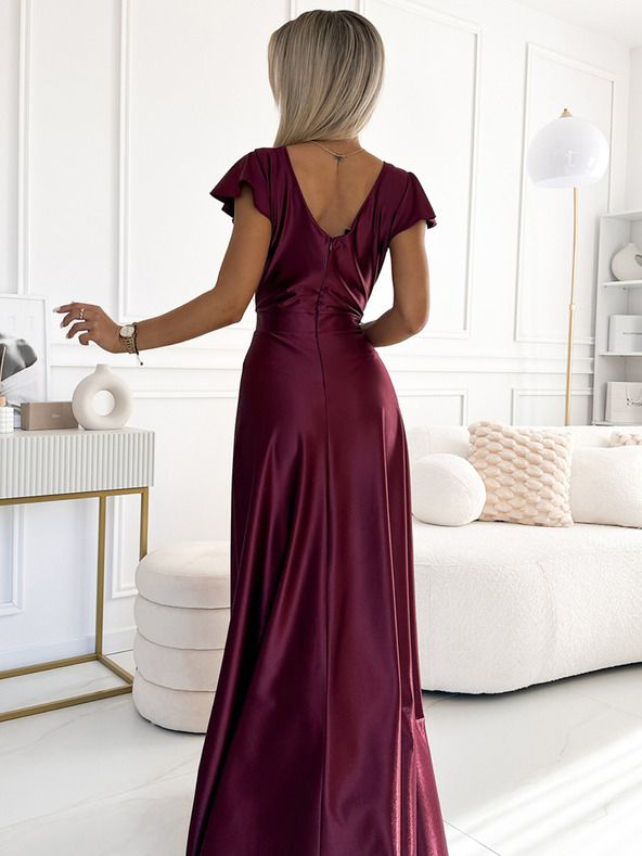 numoco Сатенена дълга рокля с деколте - бургундско Numoco CRYSTAL