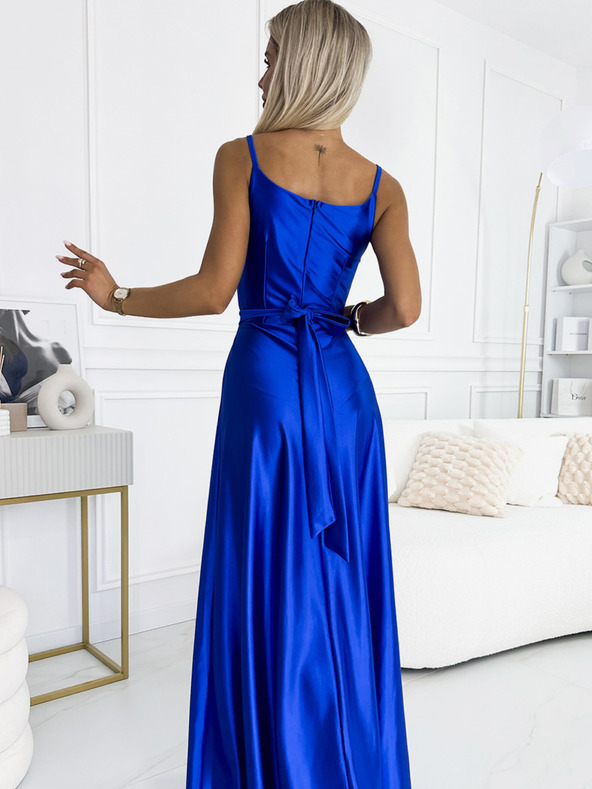 numoco Елегантна дълга сатенена рокля с деколте и разрез на крачолите - синя Numoco JULIET
