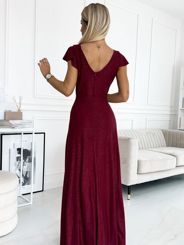 numoco Блестяща дълга рокля с деколте - бургундско Numoco CRYSTAL