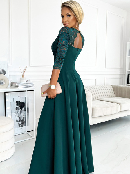 numoco Елегантна дантелена дълга рокля с деколте - зелена Numoco AMBER