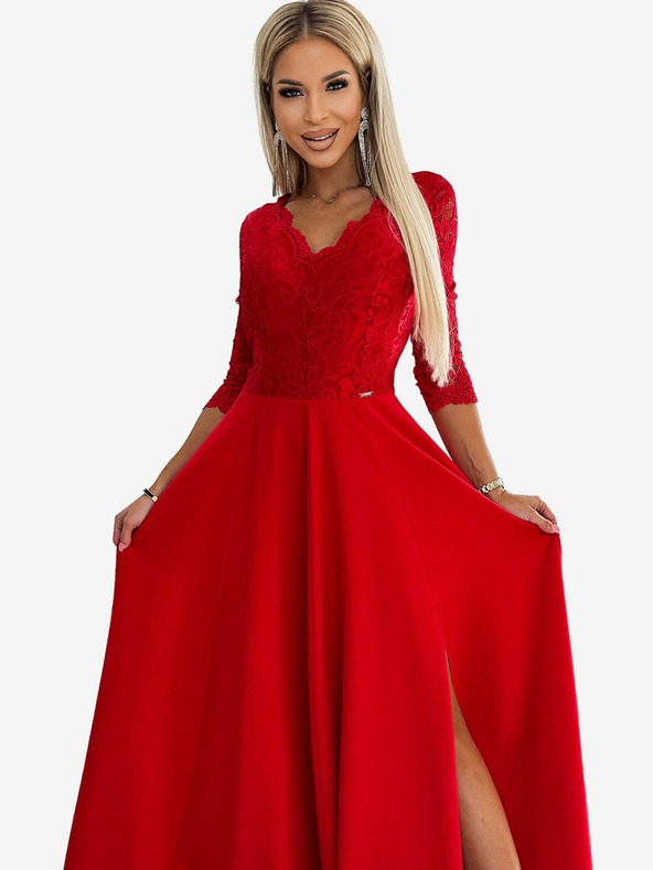 numoco Елегантна дълга рокля от дантела с деколте и разкрояване на крачолите - червена Numoco AMBER
